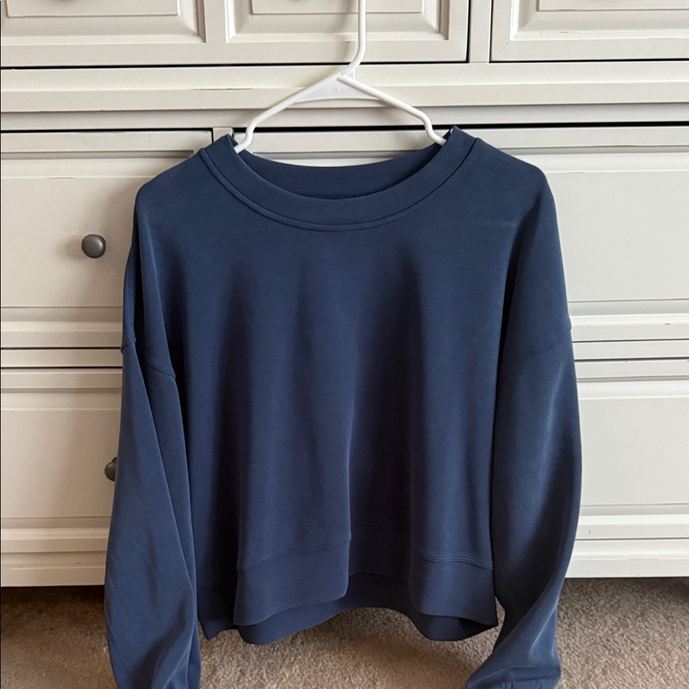 Lululemon soft stream cropped crewneck